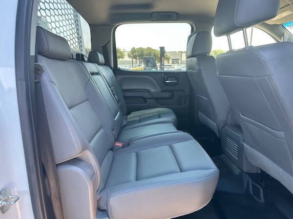 2022 Chevrolet Silverado 5500HD