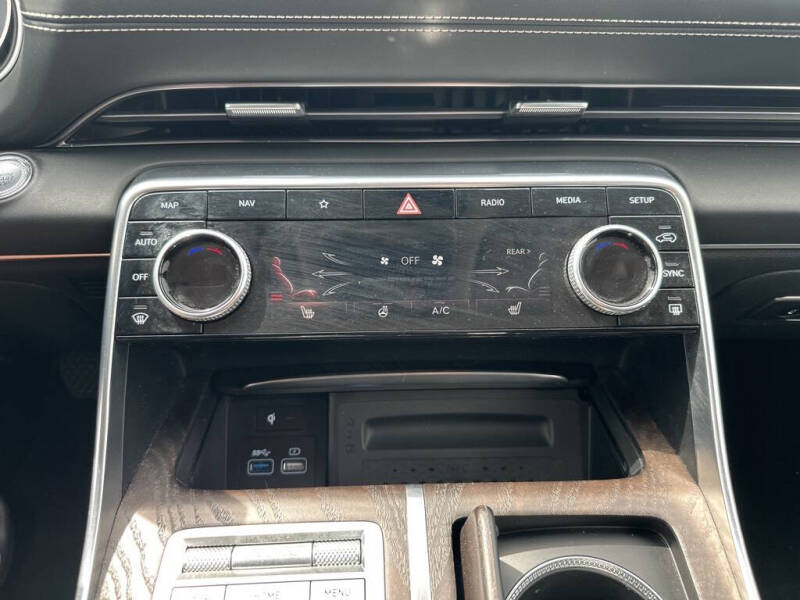 2024 Genesis GV80 2.5T