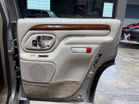 2000 Cadillac Escalade