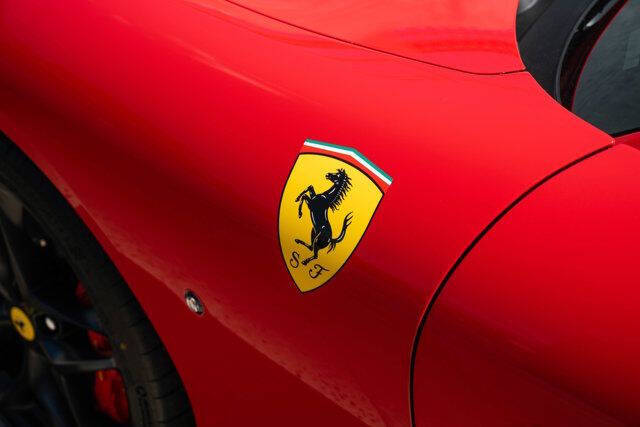 2025 Ferrari Roma Spider