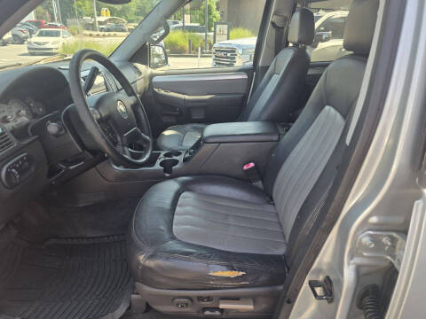 2005 Mercury Mountaineer Convenience
