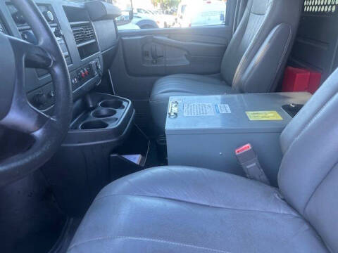 2015 Chevrolet Express 2500