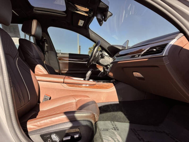 2022 BMW 7 Series 750i xDrive