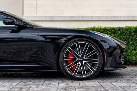 2024 Aston Martin DB12 V8