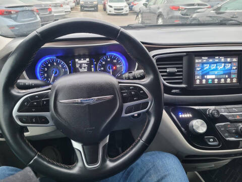 2018 Chrysler Pacifica Touring L