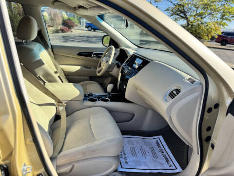 2013 Nissan Pathfinder S