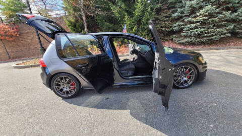 2017 Volkswagen Golf GTI Sport