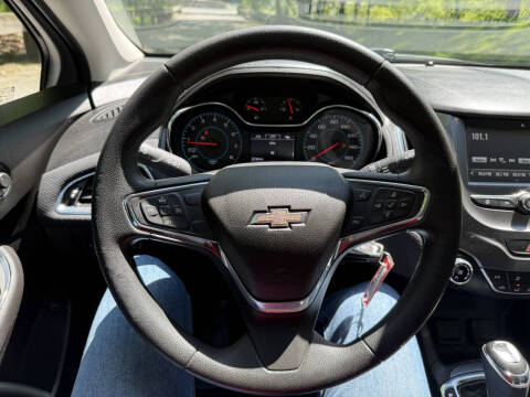 2017 Chevrolet Cruze LT Auto