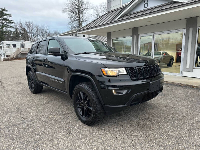 2019 Jeep Grand Cherokee for sale at DAHER MOTORS OF KINGSTON in Kingston NH