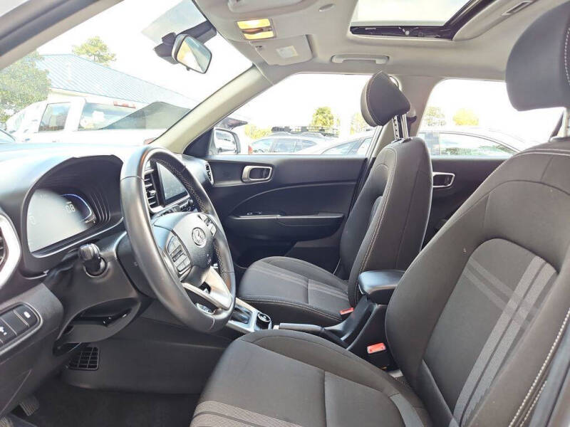 2025 Hyundai Venue SEL