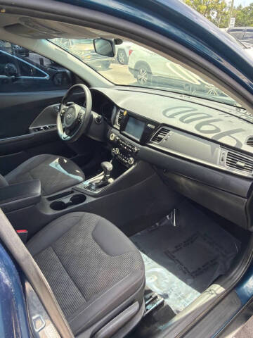 2017 Kia Niro FE