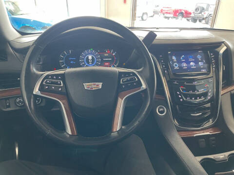 2018 Cadillac Escalade ESV Luxury