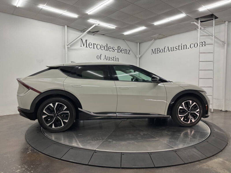 2022 Kia EV6 Wind