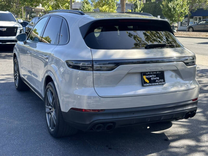 2023 Porsche Cayenne S