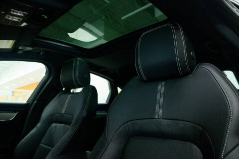 2024 Jaguar XF P250 R-Dynamic SE