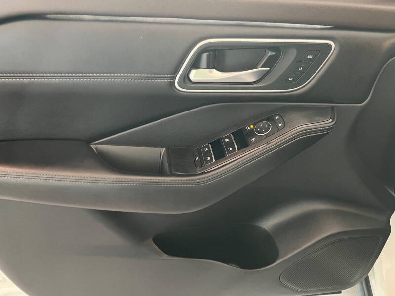 2022 Nissan Rogue Platinum