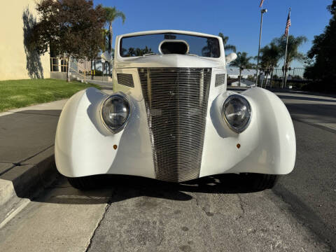 1937 Ford Cabriolet