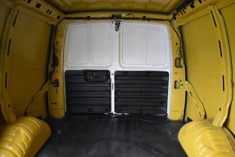 2021 GMC Savana 2500