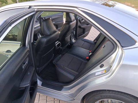 2017 Toyota Camry SE