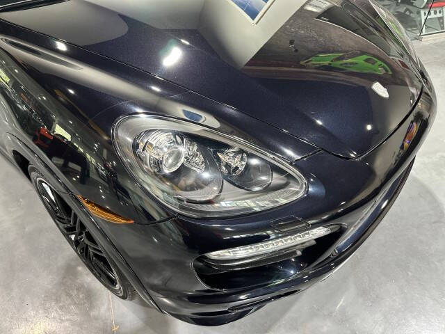 2014 Porsche Cayenne GTS