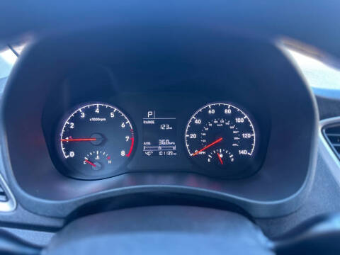 2020 Hyundai Accent SE