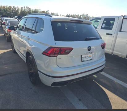 2023 Volkswagen Tiguan SE R-Line Black