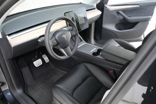 2024 Tesla Model Y Performance