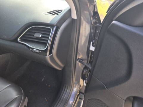 2020 Jeep Cherokee Altitude