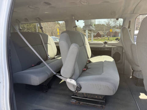 2008 Ford E-Series E-350 SD XLT