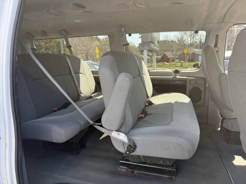 2008 Ford E-Series E-350 SD XLT