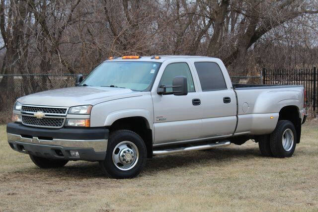 2005 Chevrolet Silverado 3500 for sale at AutoLand Outlets Inc in Roscoe IL