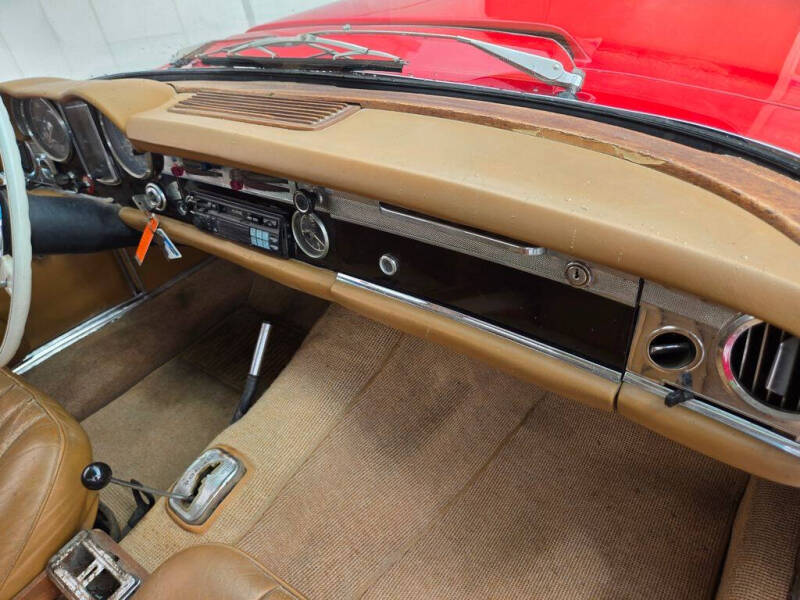 1967 Mercedes-Benz 230SL