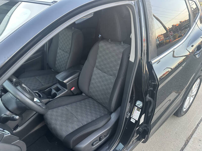 2018 Nissan Rogue Sport SV