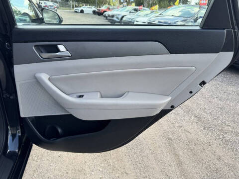 2015 Hyundai Sonata SE