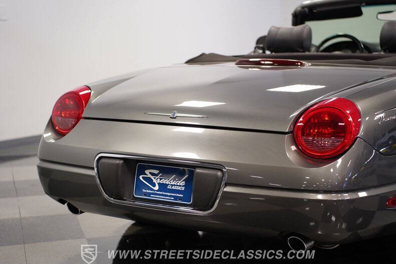 2003 Ford Thunderbird