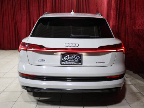 2021 Audi e-tron quattro Premium