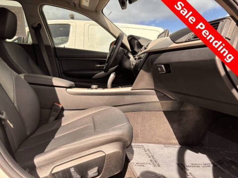 2015 BMW 3 Series 320i