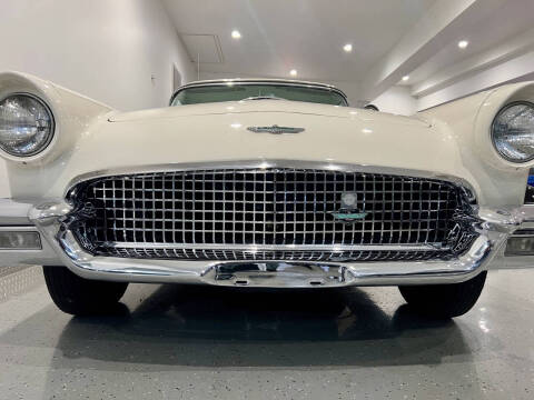 1957 Ford Thunderbird