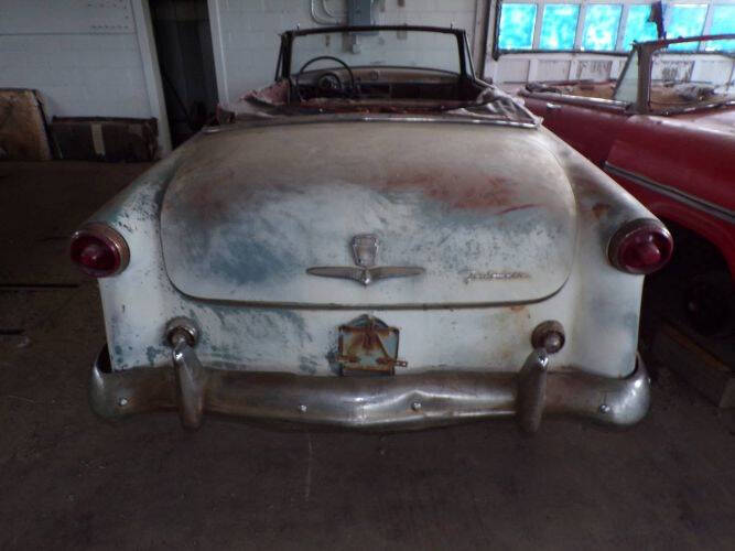 1953 Ford Sunliner