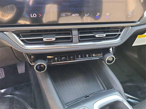 2026 Chevrolet Equinox EV LT 1