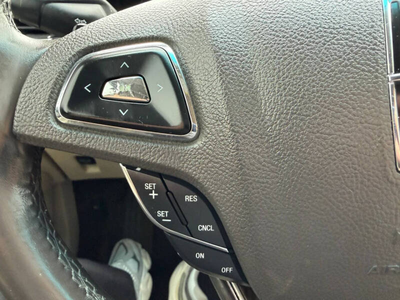 2016 Lincoln MKZ