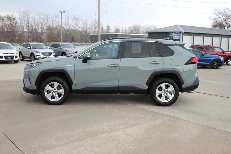 2020 Toyota RAV4 Hybrid XLE