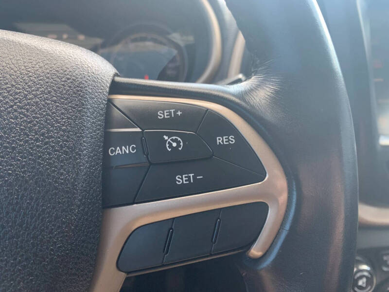 2016 Jeep Cherokee Latitude Altitude