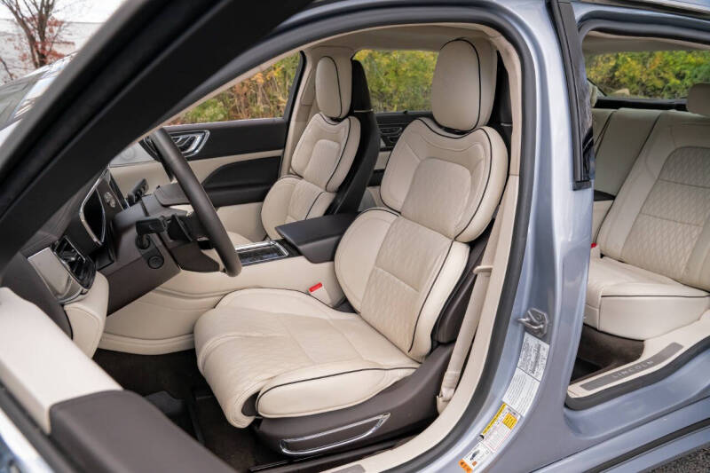 2020 Lincoln Continental Black Label