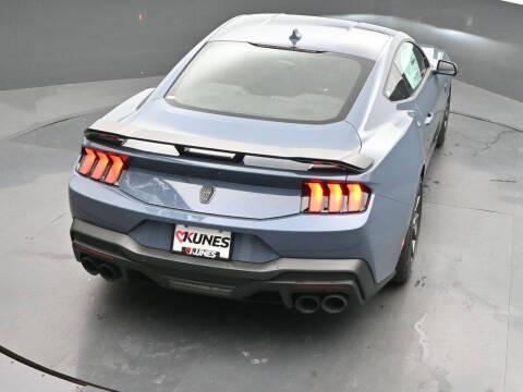 2025 Ford Mustang Dark Horse