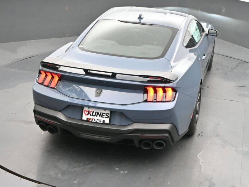 2025 Ford Mustang Dark Horse
