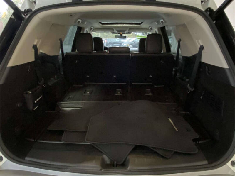 2024 Nissan Pathfinder Platinum