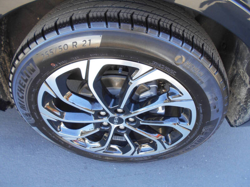 2024 Lincoln Nautilus Reserve