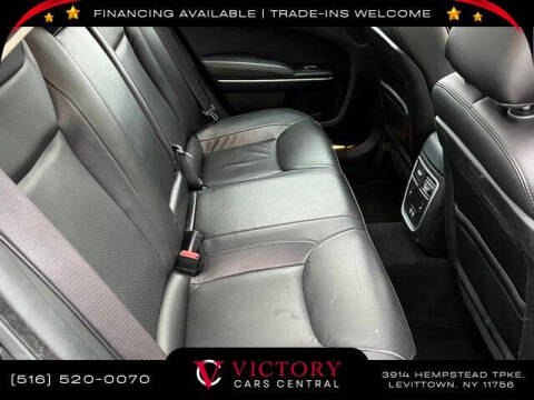 2023 Chrysler 300 Touring L