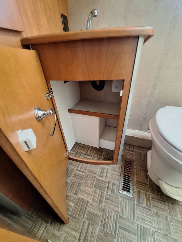 2007 Winnebago Navion Itasca
